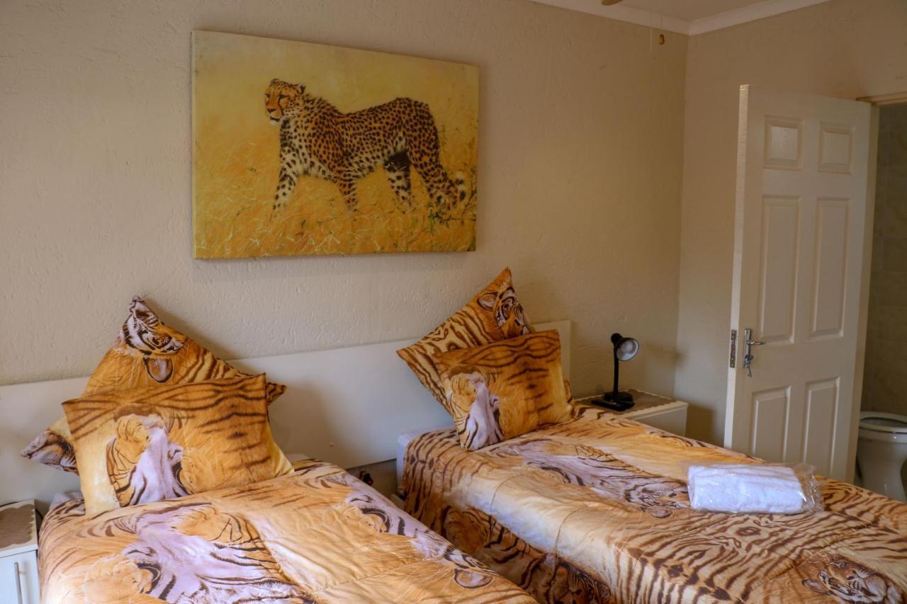 Rock Art Guesthouse Witbank Exteriör bild