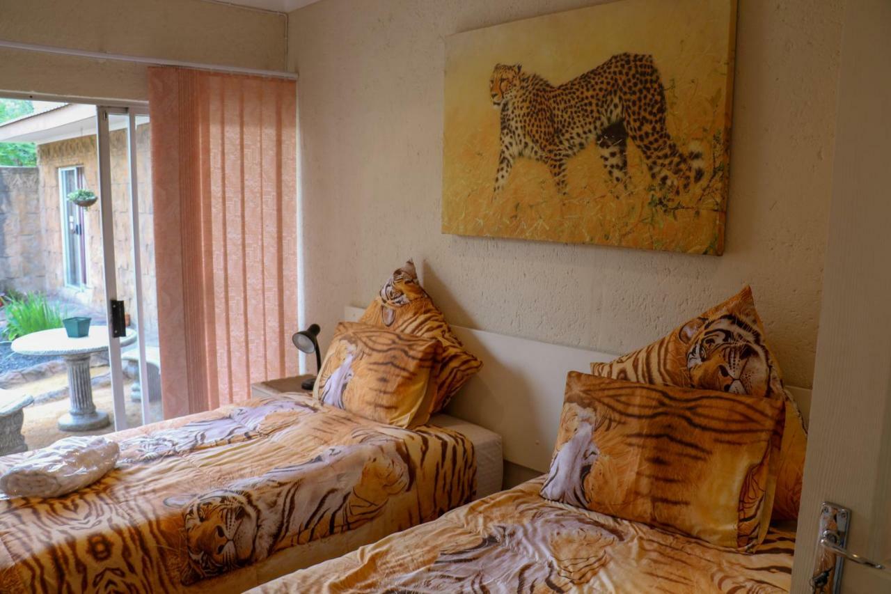 Rock Art Guesthouse Witbank Exteriör bild