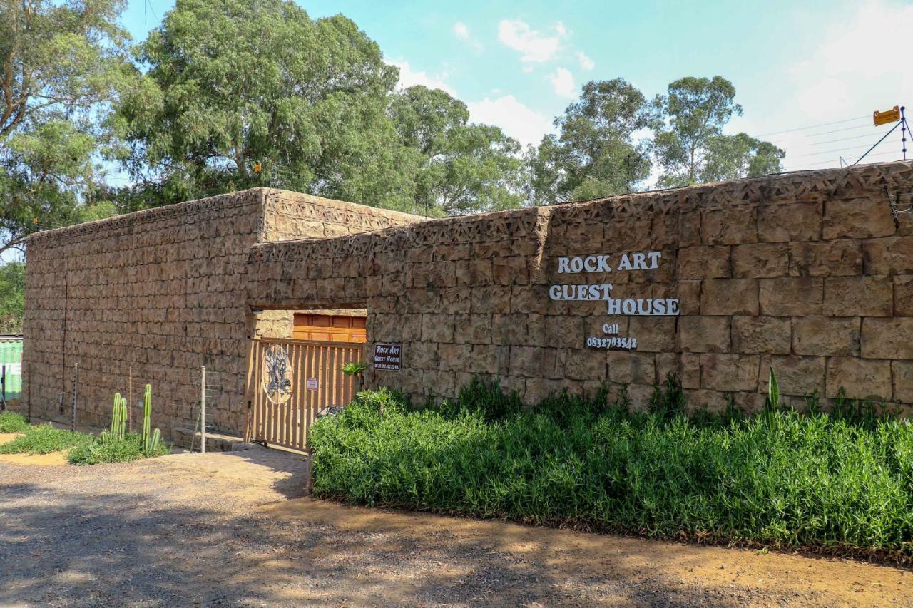 Rock Art Guesthouse Witbank Exteriör bild